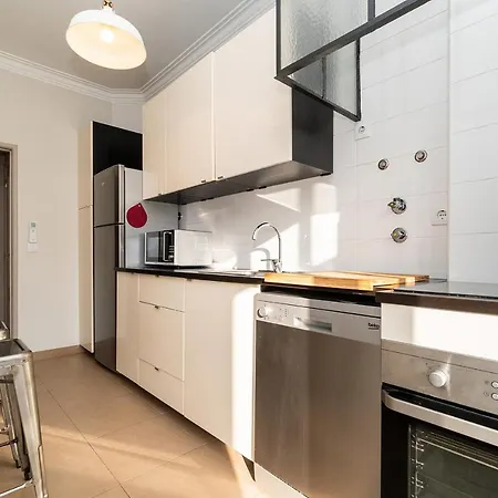 Appartement Comfy Flat W/ A Balcony To Relax