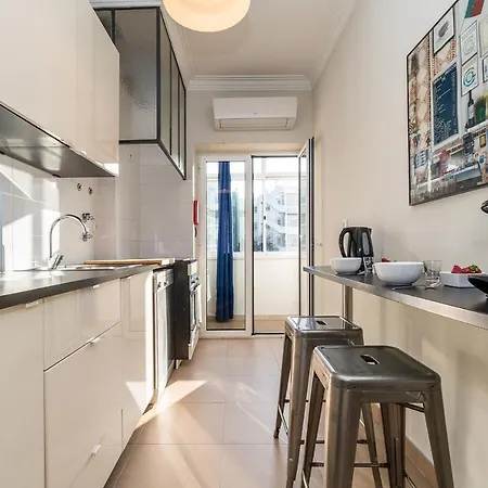 Comfy Flat W/ A Balcony To Relax Appartement